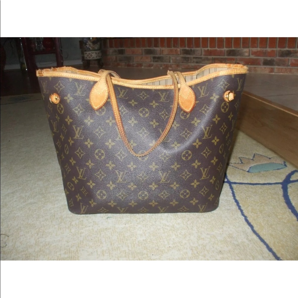 Louis Vuitton Neveful MM